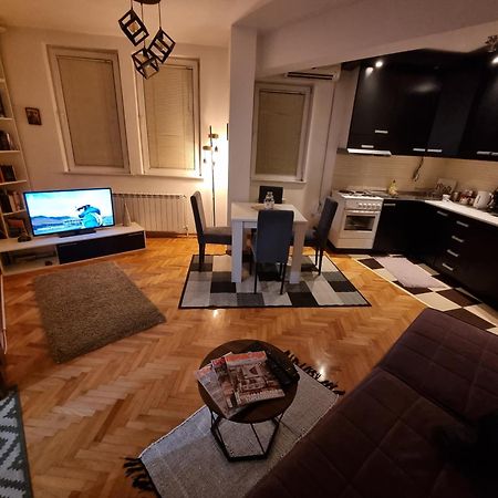 Apartman Veselinovic Free Parking Vranje Exteriör bild