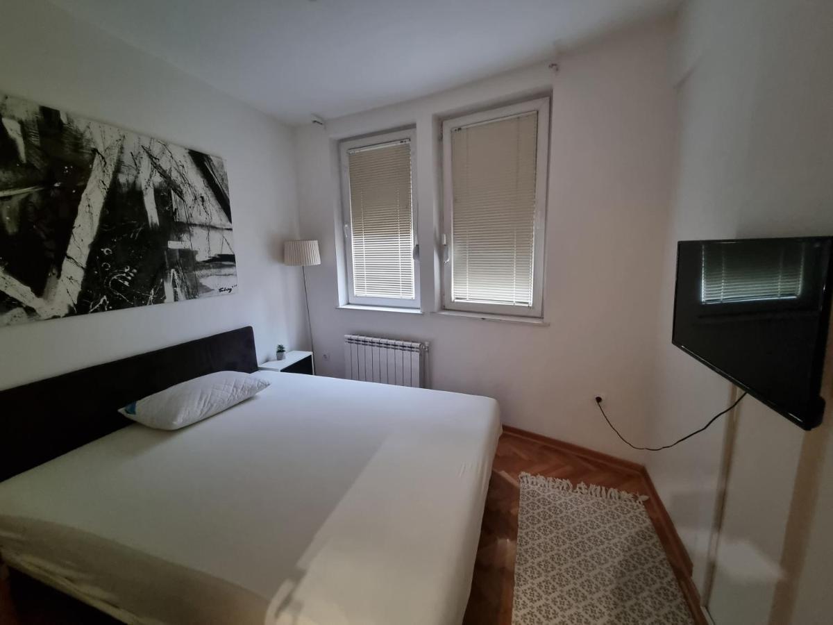 Apartman Veselinovic Free Parking Vranje Exteriör bild