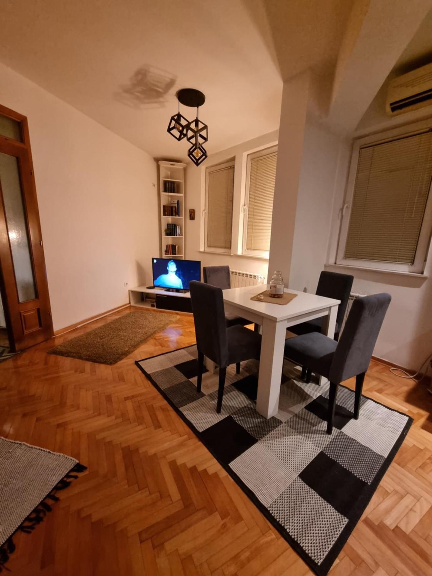 Apartman Veselinovic Free Parking Vranje Exteriör bild